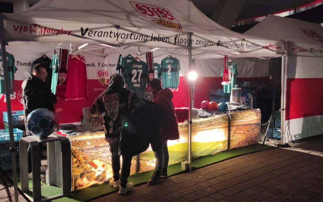 Charity-Tombola zum Achtelfinale des DFB-Pokals in Stuttgart