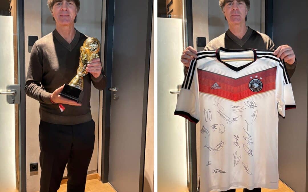 WM-Paket von Jogi Löw ersteigern